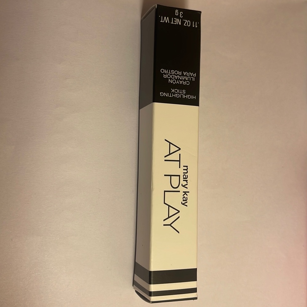 Mary Kay at Play Highlighting Stick